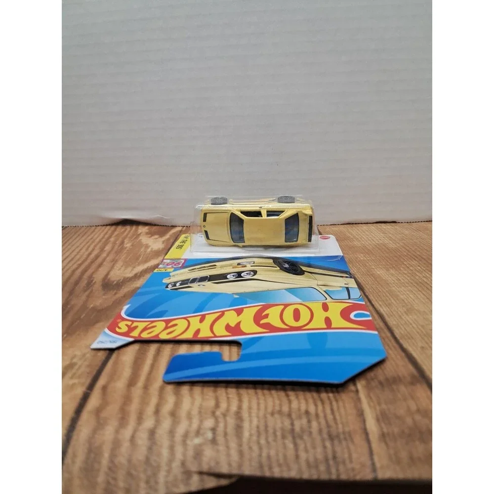 2024 HOT WHEELS YELLOW '92 BMW M3 4/10 THE '90S 195/250